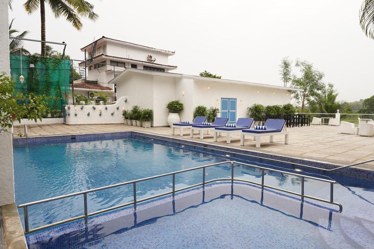 Zone Connect By The Park Calangute Hotel Old Goa Exterior photo